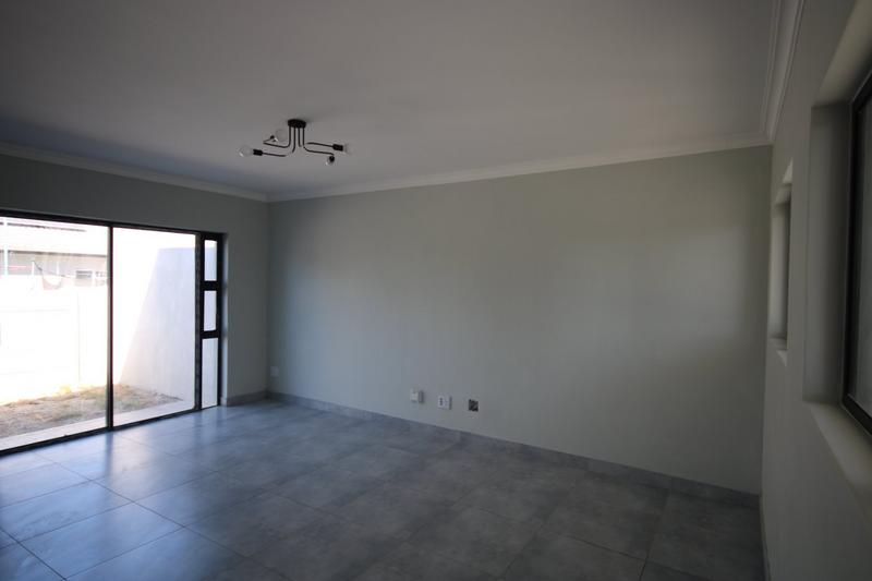 To Let 3 Bedroom Property for Rent in Soneike Western Cape